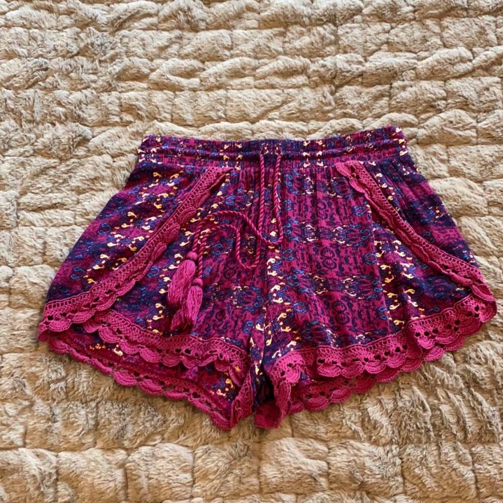 Xhilaration shorts
